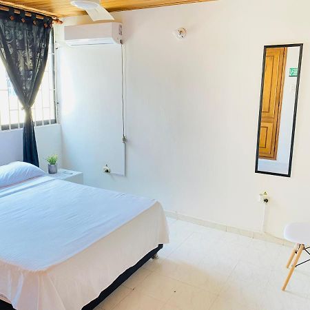 Habitaciones Cerca Al Aeropuerto 2 Картахена Экстерьер фото